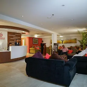 Hotel Emarald ***
