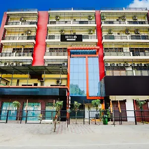 Hotel Super O Hyderabad Gate Iit Bhu ****